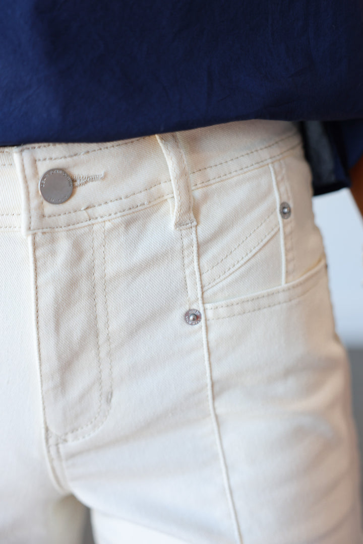 Dear John Julian Shorts - Wheat