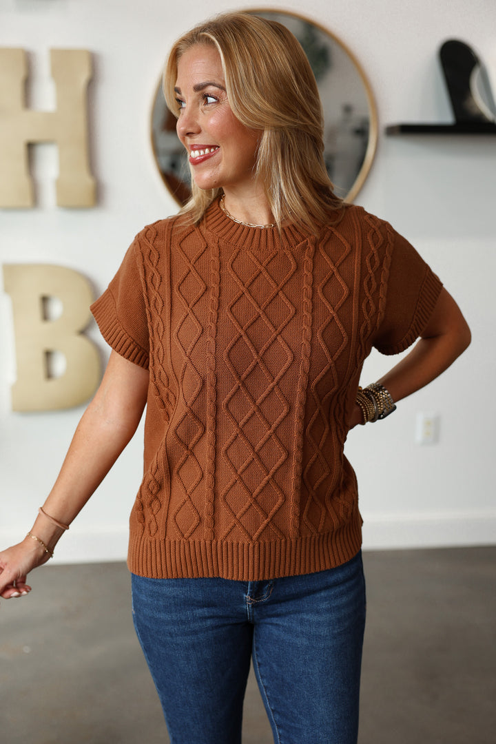 Cable Knit Short Sleeve Sweater - Camel