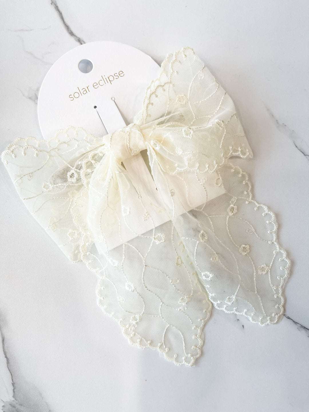 Vintage Embroidered Hair Bow - Ivory