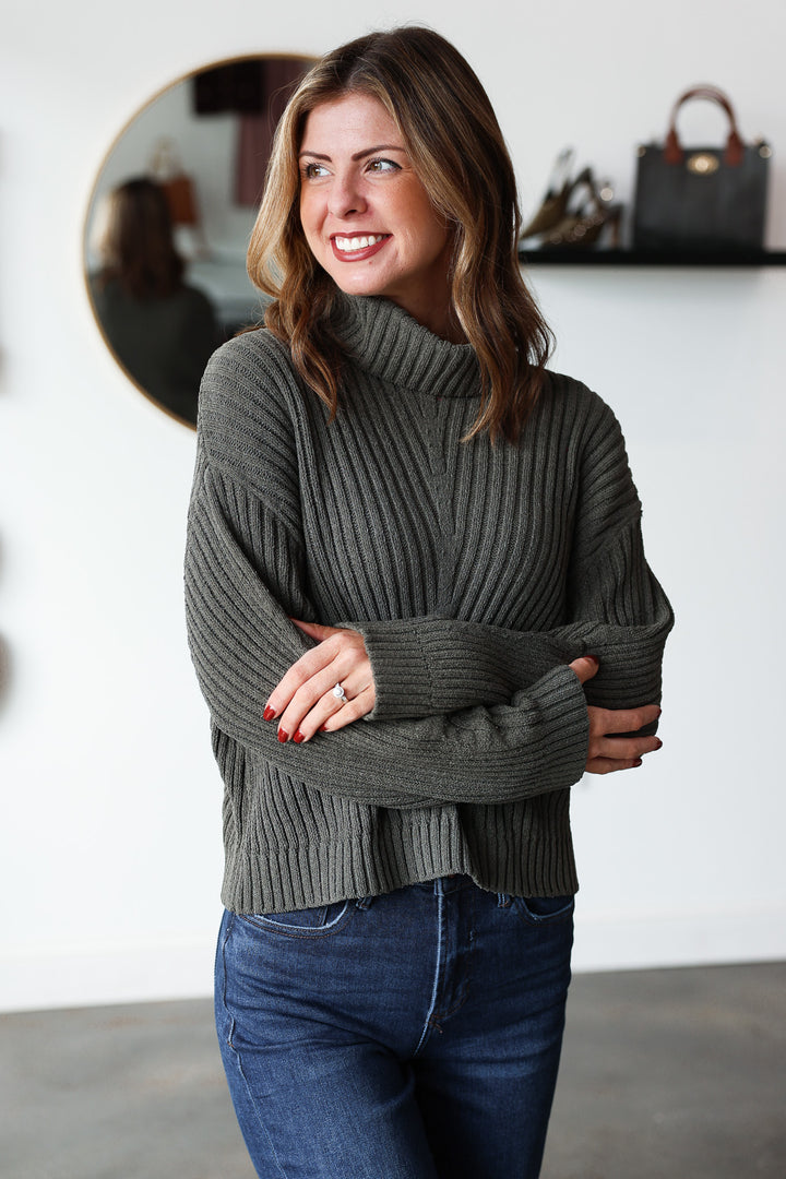 Chunky Turtleneck Sweater - Green