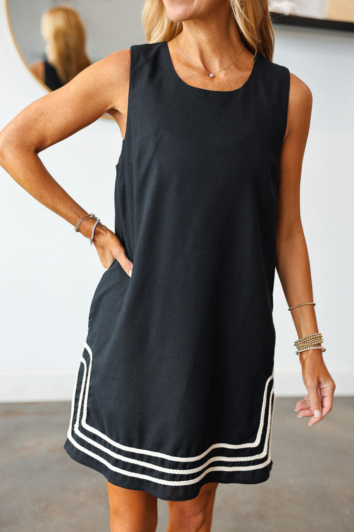 Contrast Trim Shift Dress - Black