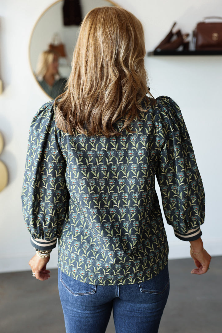 Printed Quarter Zip Contrast Top