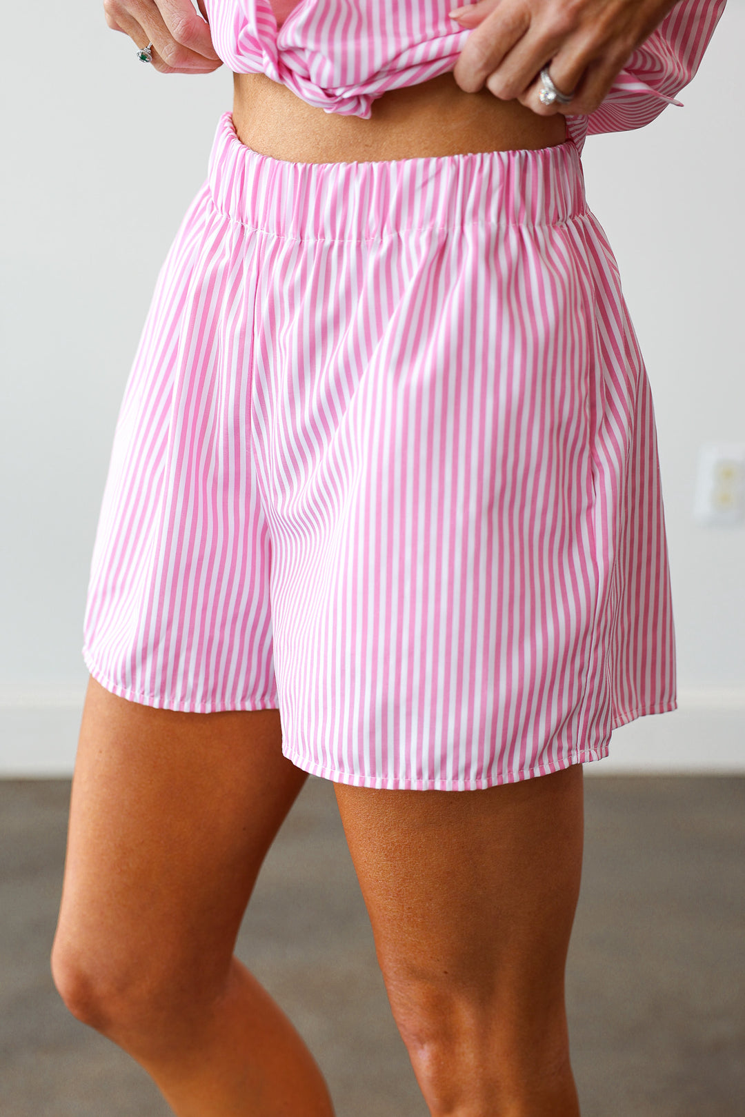 Elastic Waist Striped Shorts - Pink
