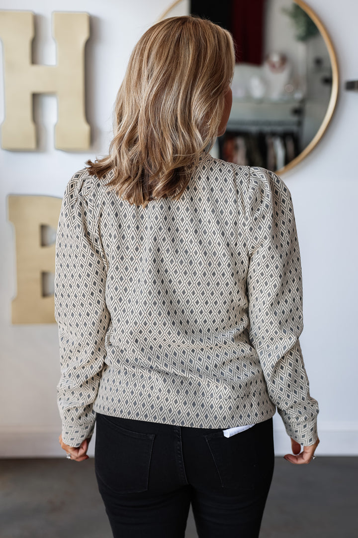 Geo Pattern Puff Sleeve Top