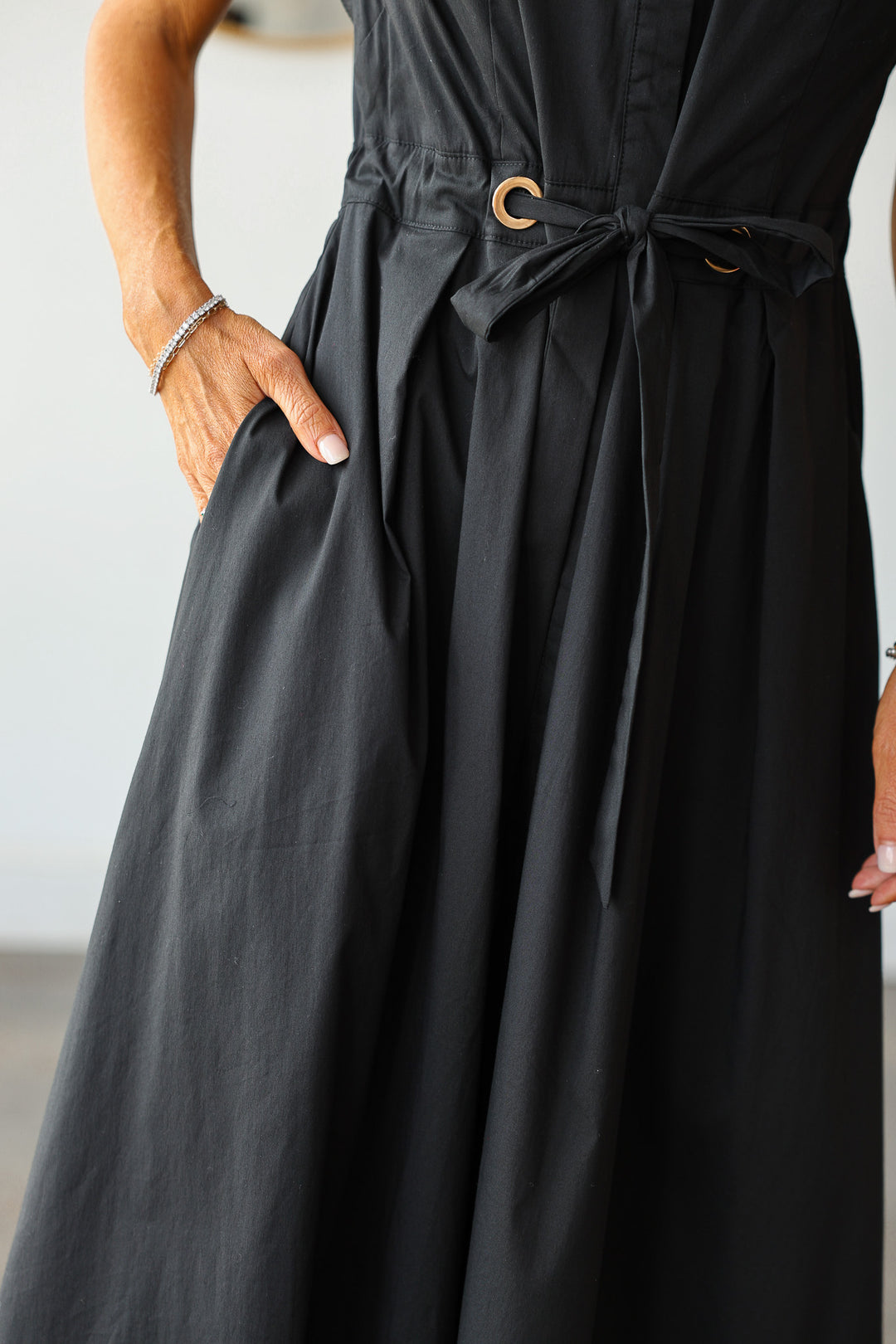 Tie Waist Pleated Dress - Black