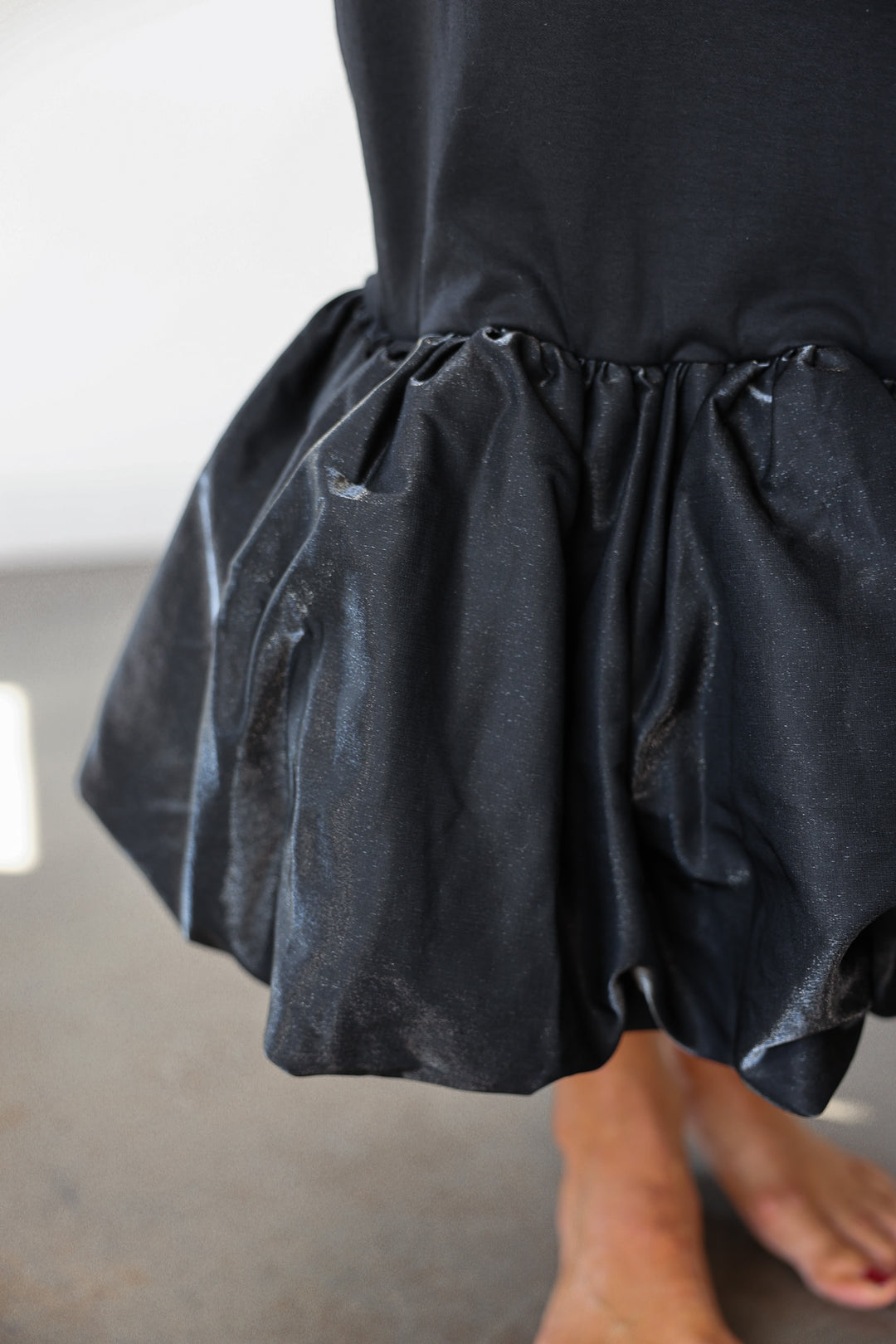 Ruffle Bottom Chiffon Dress - Black medium Ruffle Bottom Chiffon Dress - Black medium