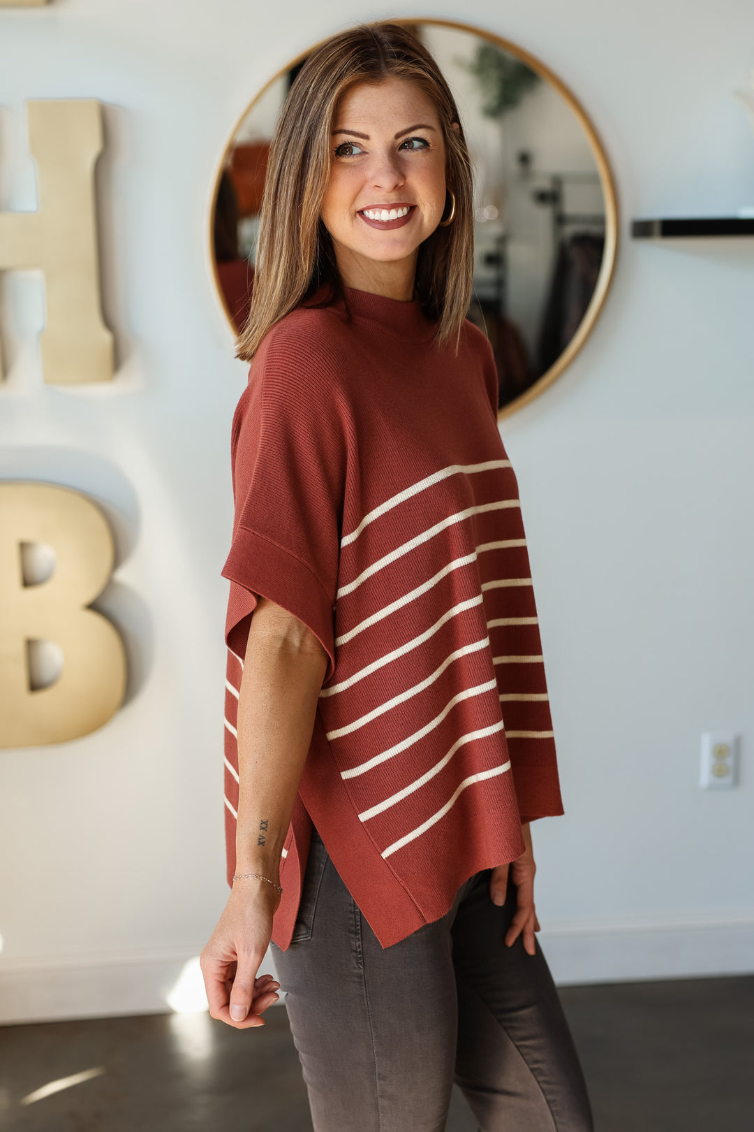 Short Sleeve Striped Sweater - Rust