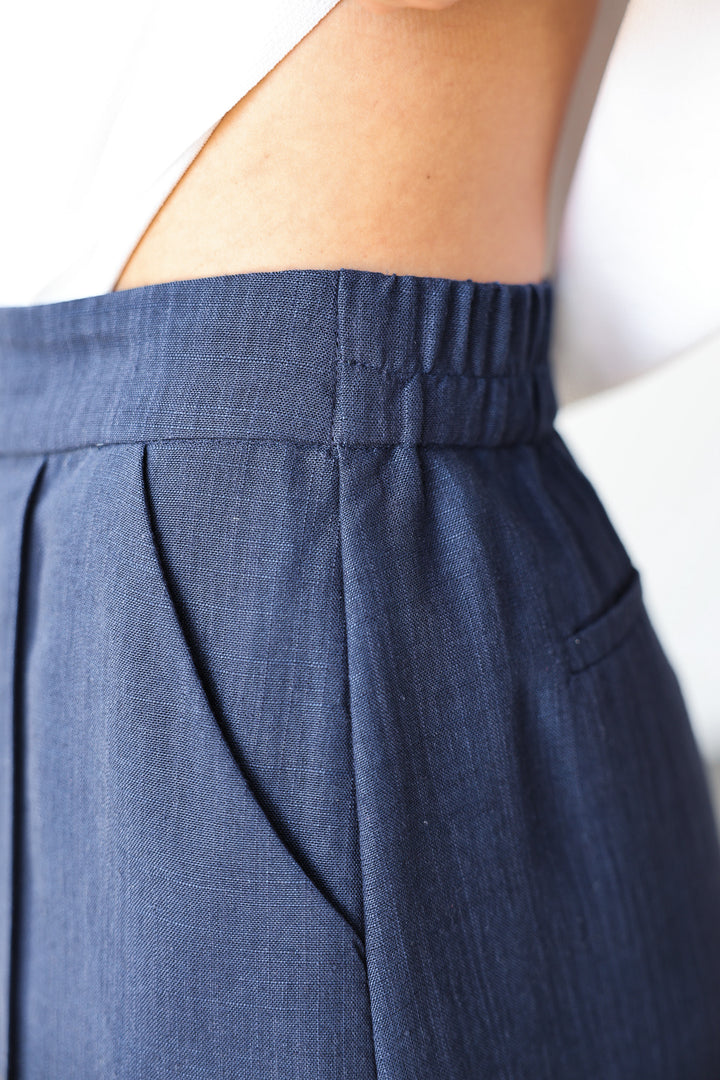 Elastic Waist Trouser Shorts - Navy