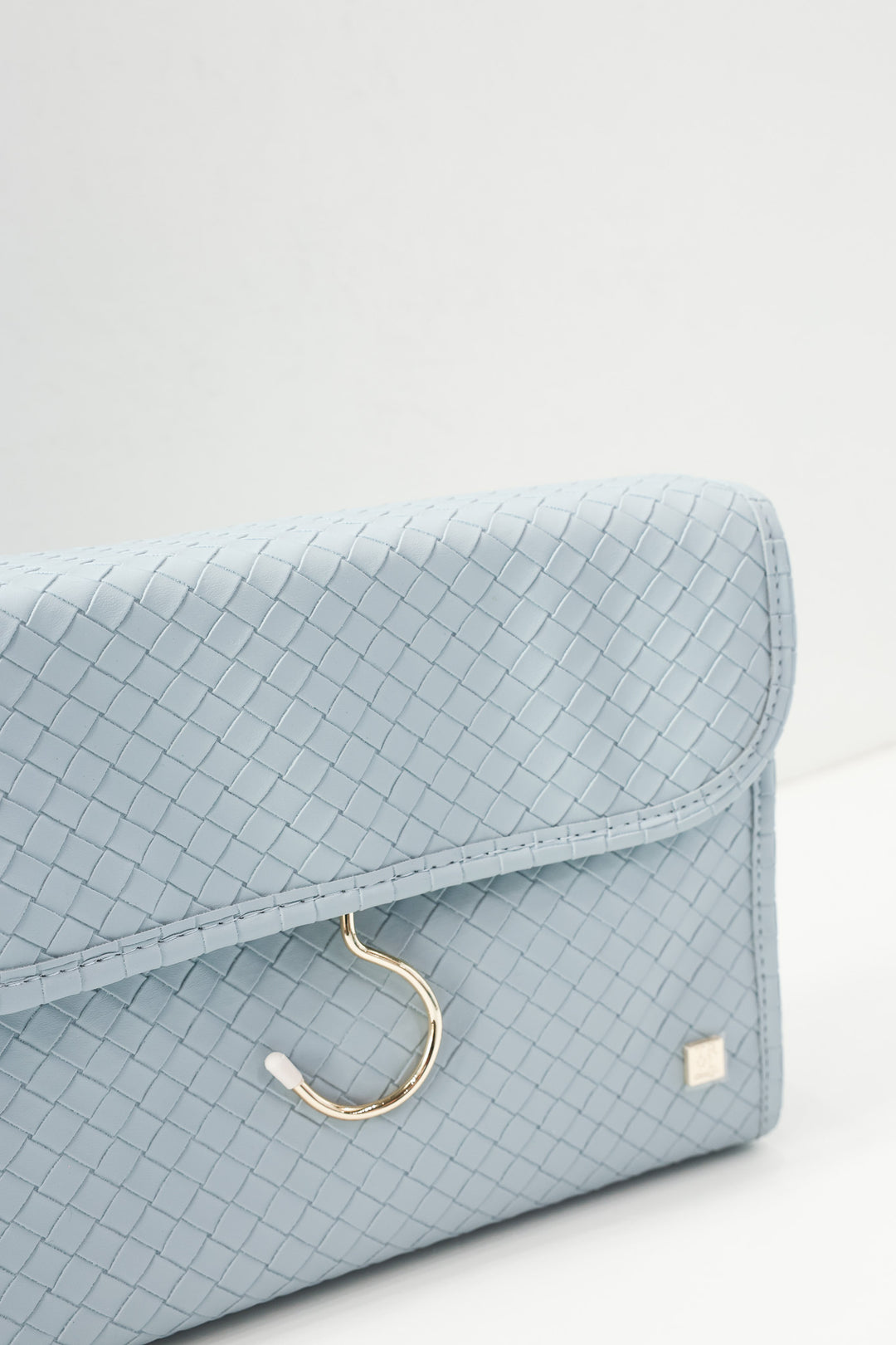 Luxe Hanging Toiletry Bag - Woven Surf