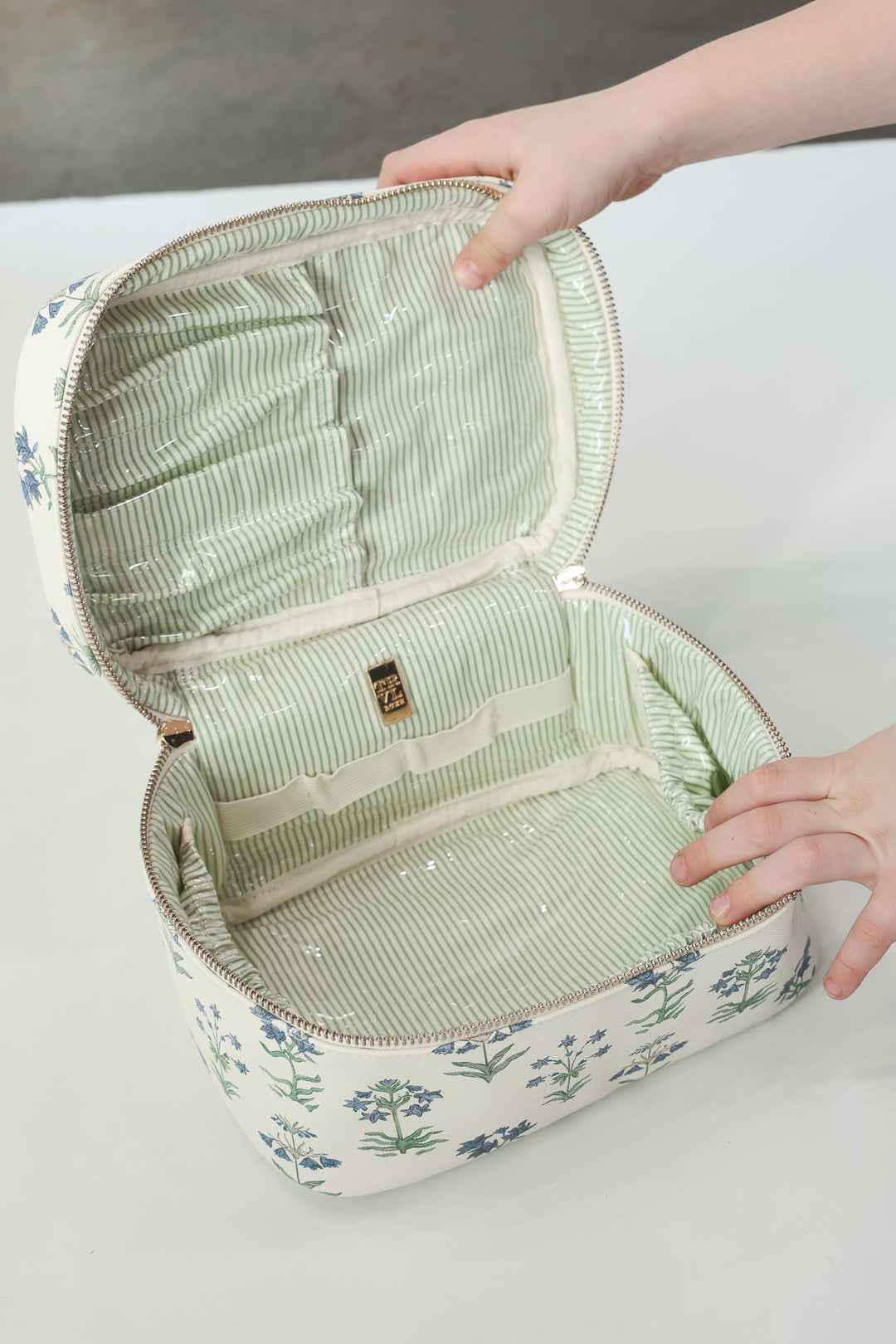 Luxe Cosmetic Case - Provence