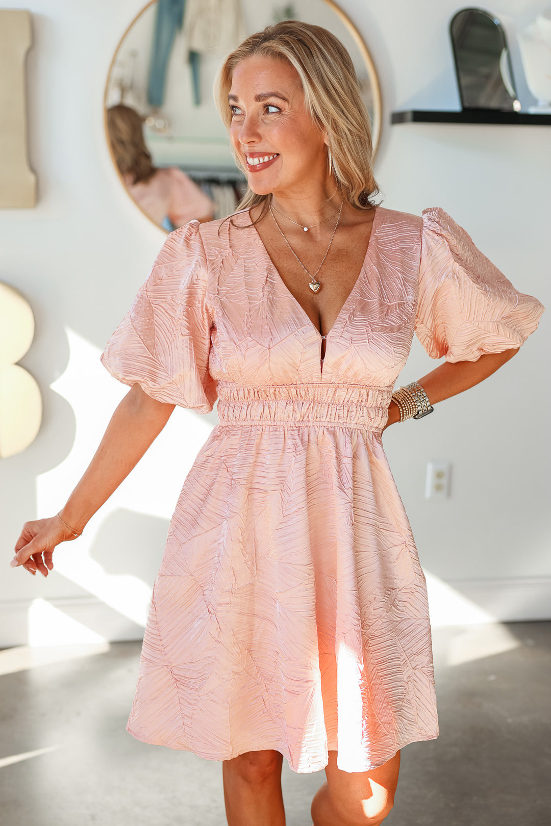 Textured Balloon Sleeve Dress - Light Pink