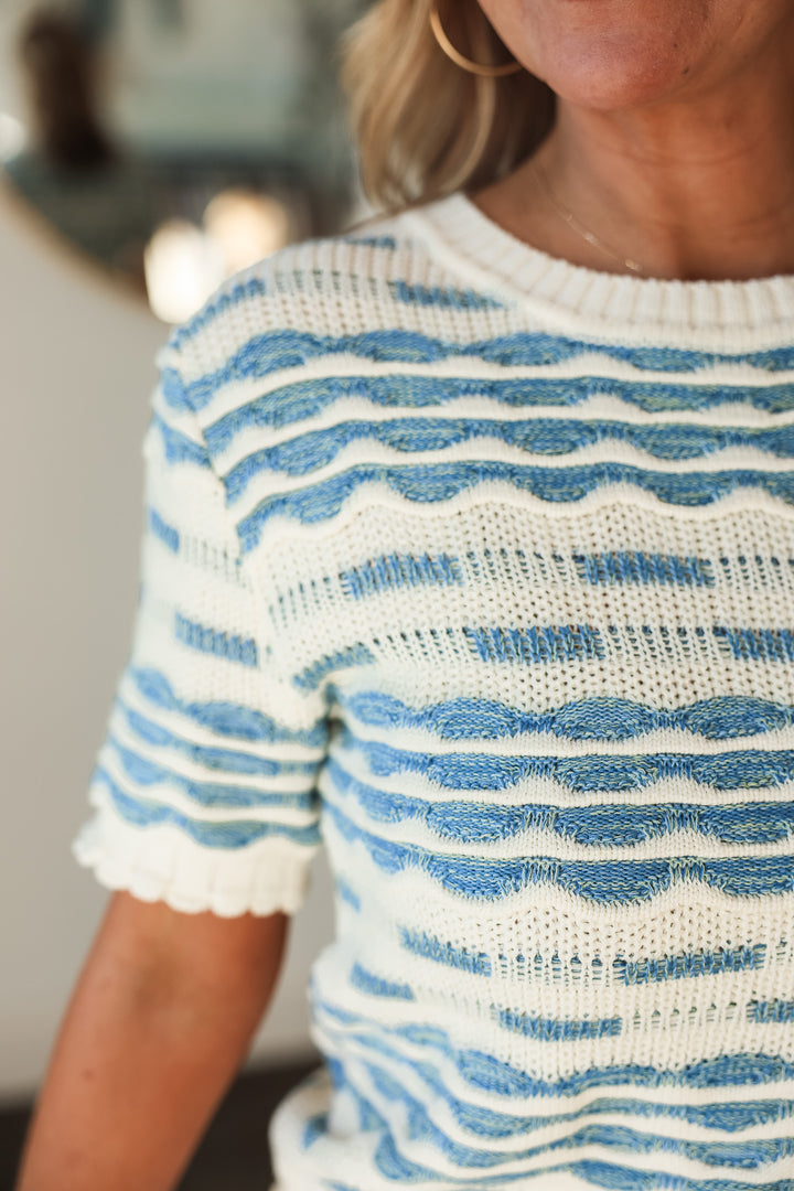 Scalloped Ribbed Short Sleeve Sweater - Blue