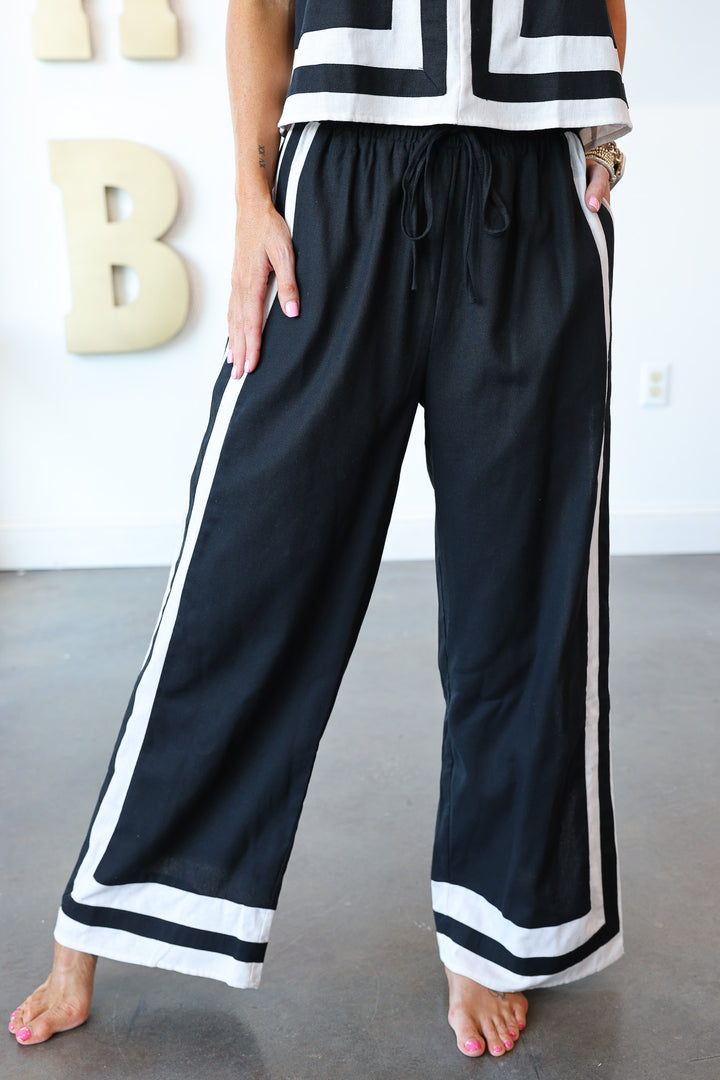 Contrast Lined Pants - Black