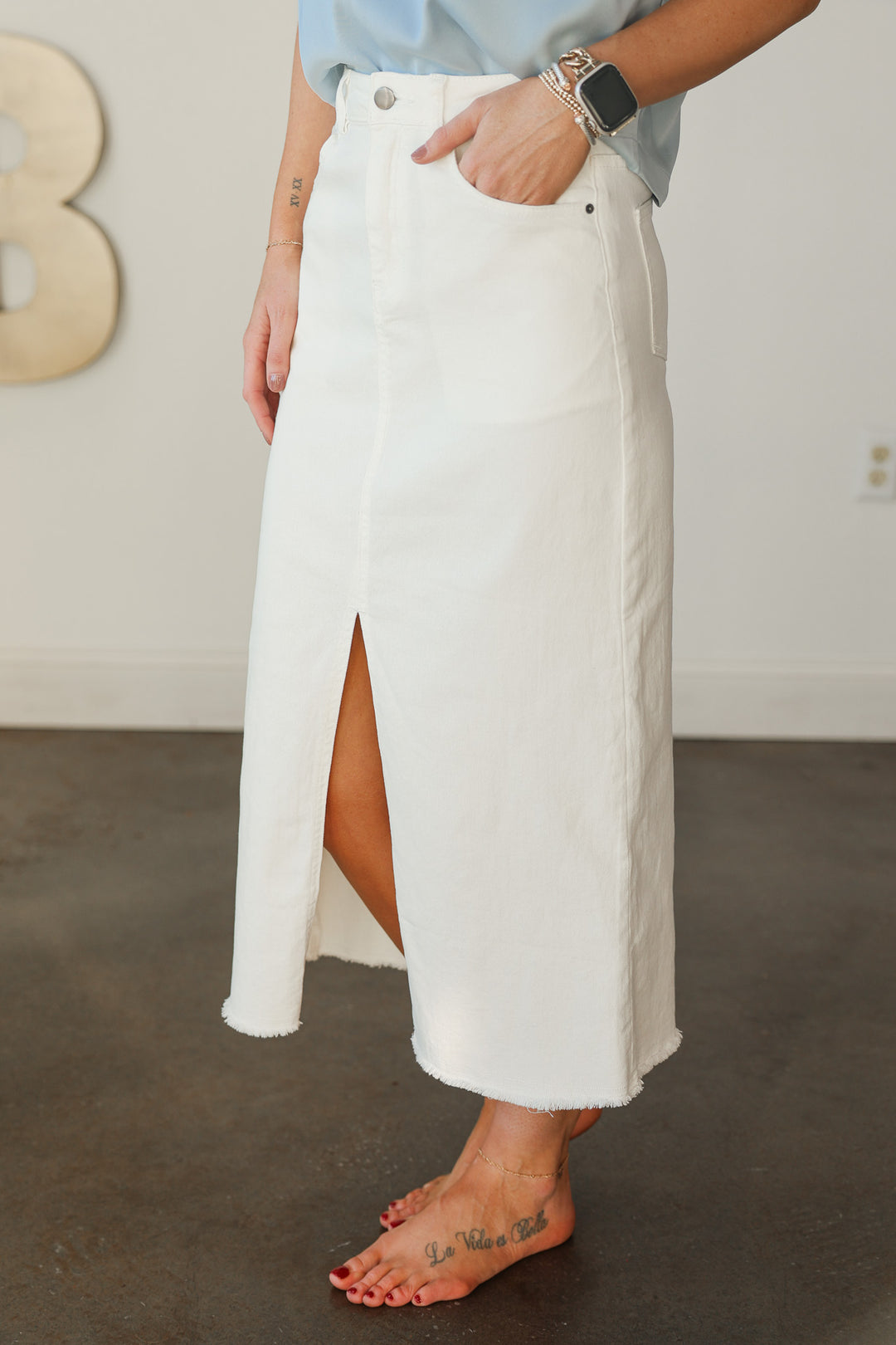 Front Slit Skirt - Off White