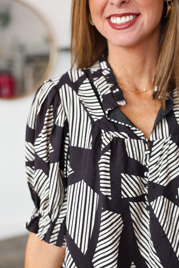 Printed Short Sleeve Top - Black