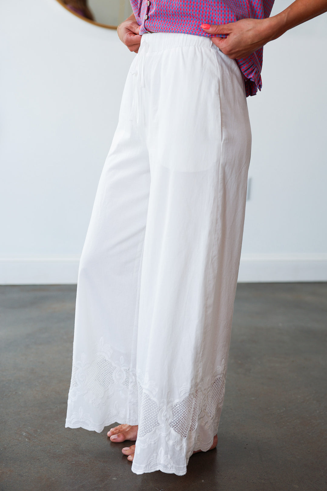 Embroidered Hem Pants - White