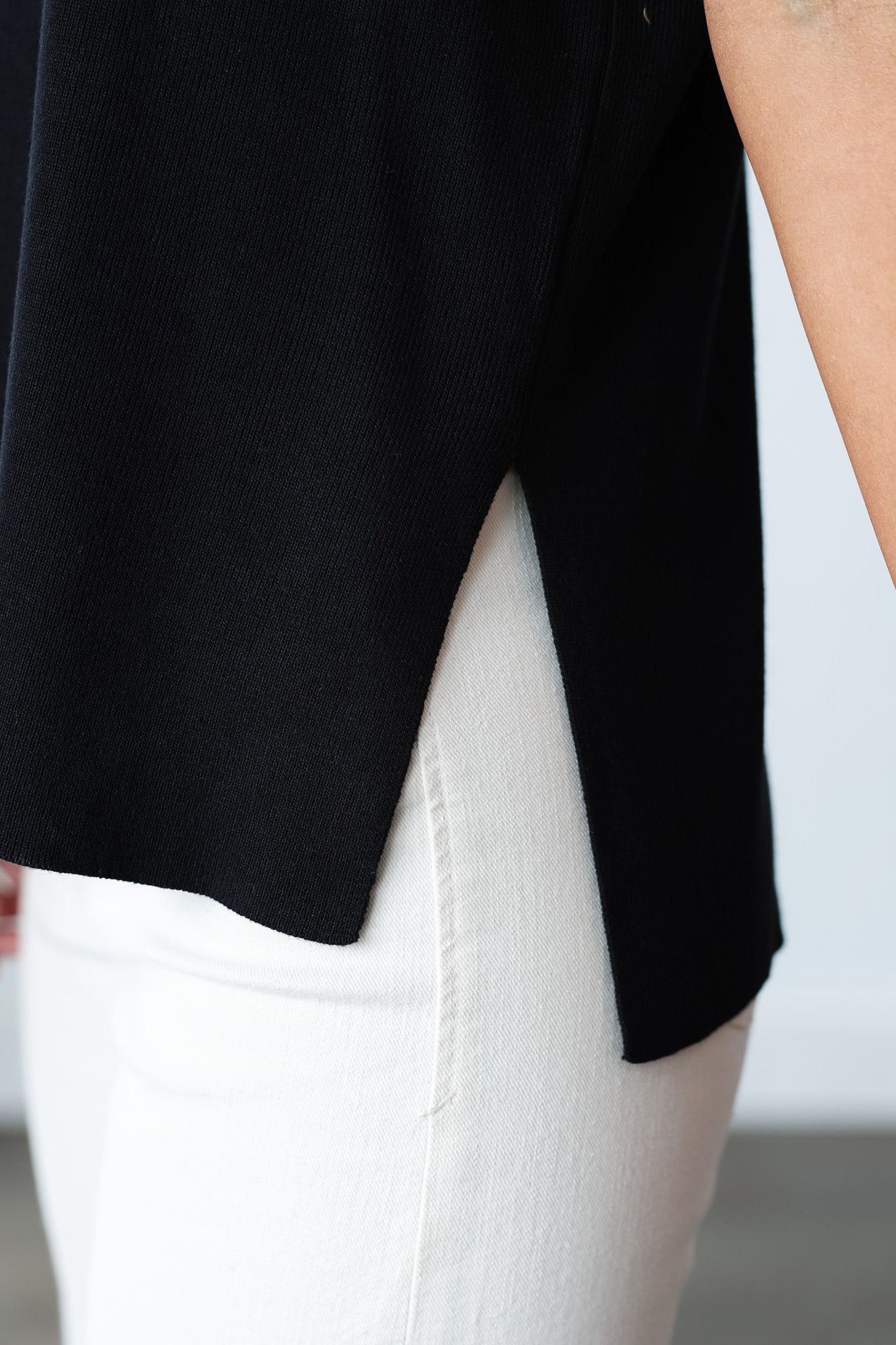 Boat Neck Knit Top - Black – Ivy House Boutique