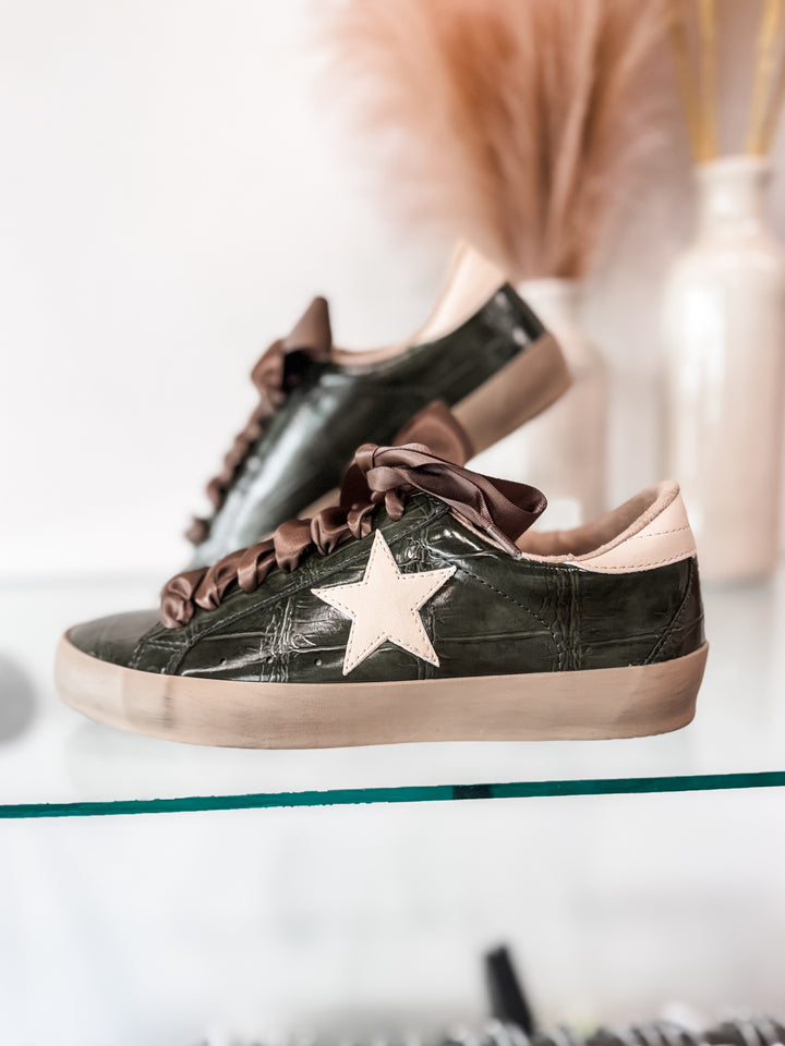 Shu Shop Paula Sneaker - Olive