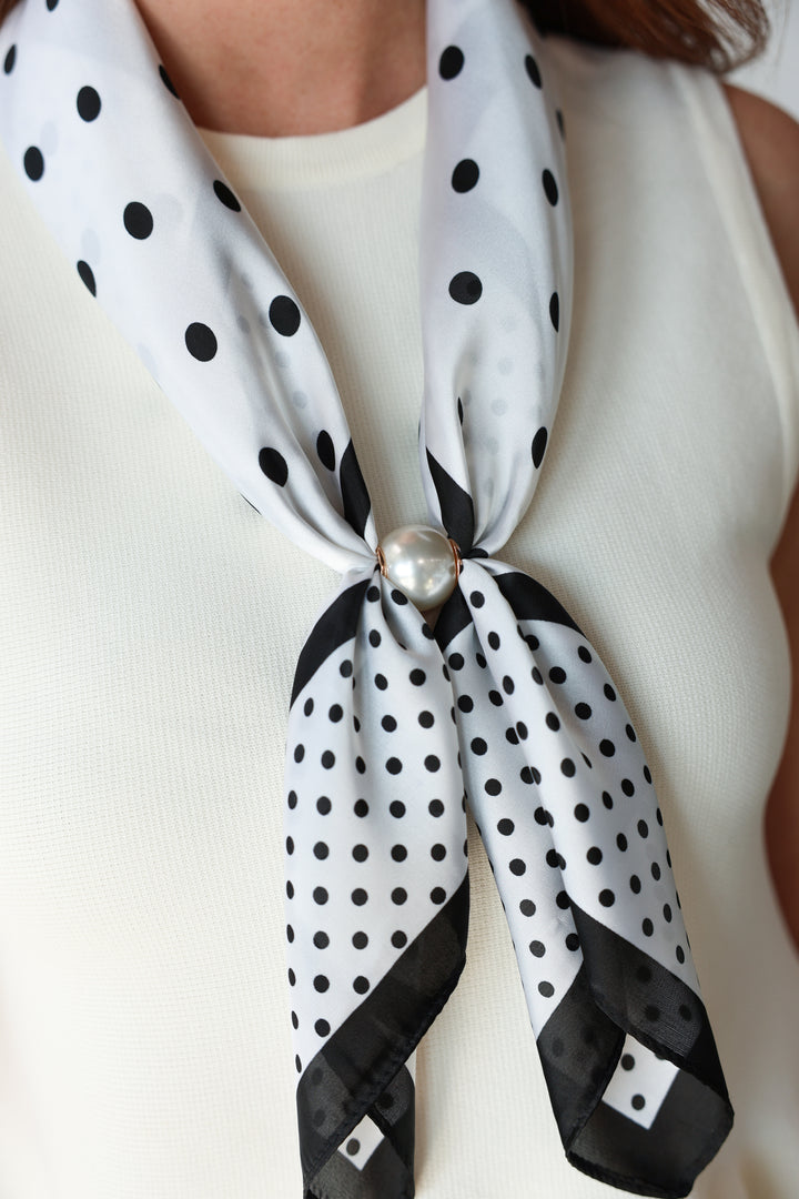 Pearl Magnetic Scarf - White/Black