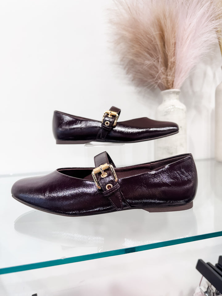 Dolce Vita Mulaney Flats - Brown