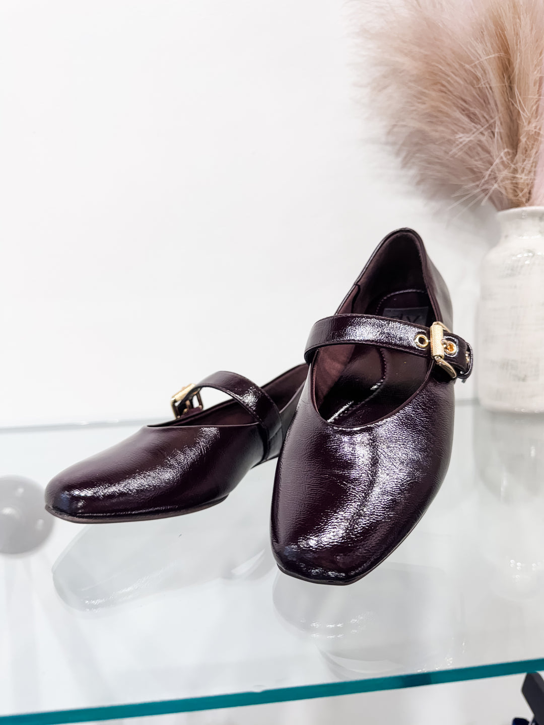 Dolce Vita Mulaney Flats - Brown