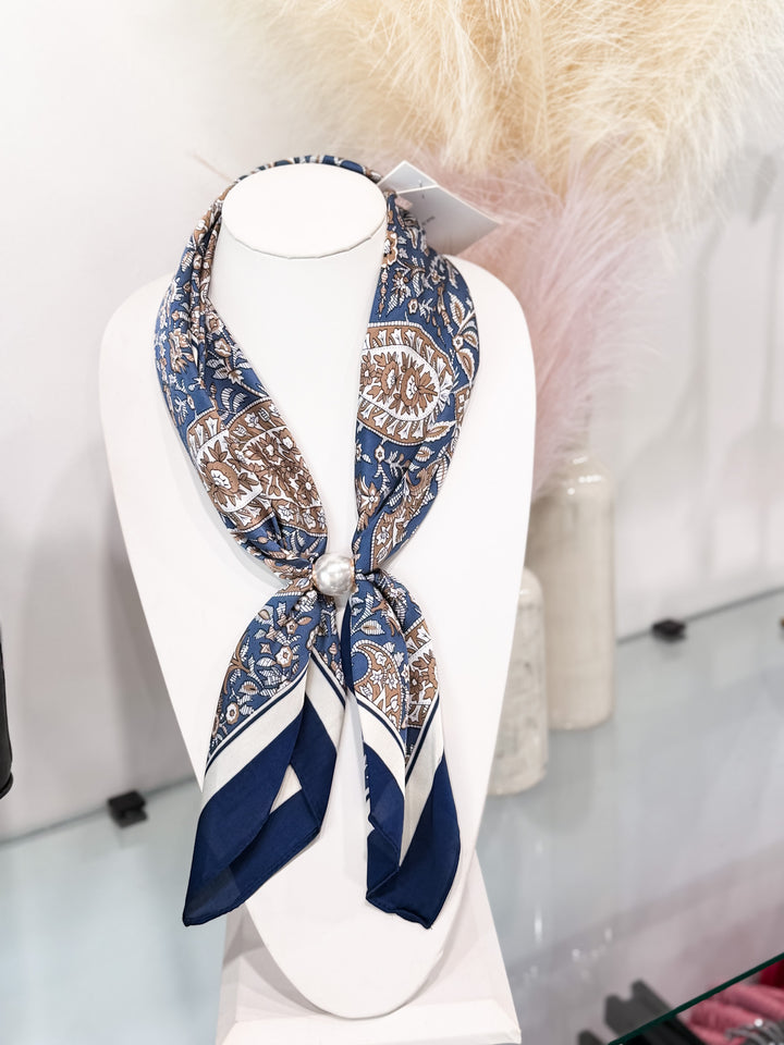 Pearl Magnetic Scarf - Navy/Brown