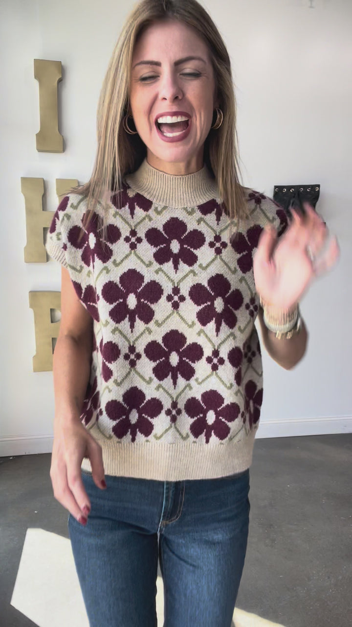 Floral Sleeveless Sweater - Wine
