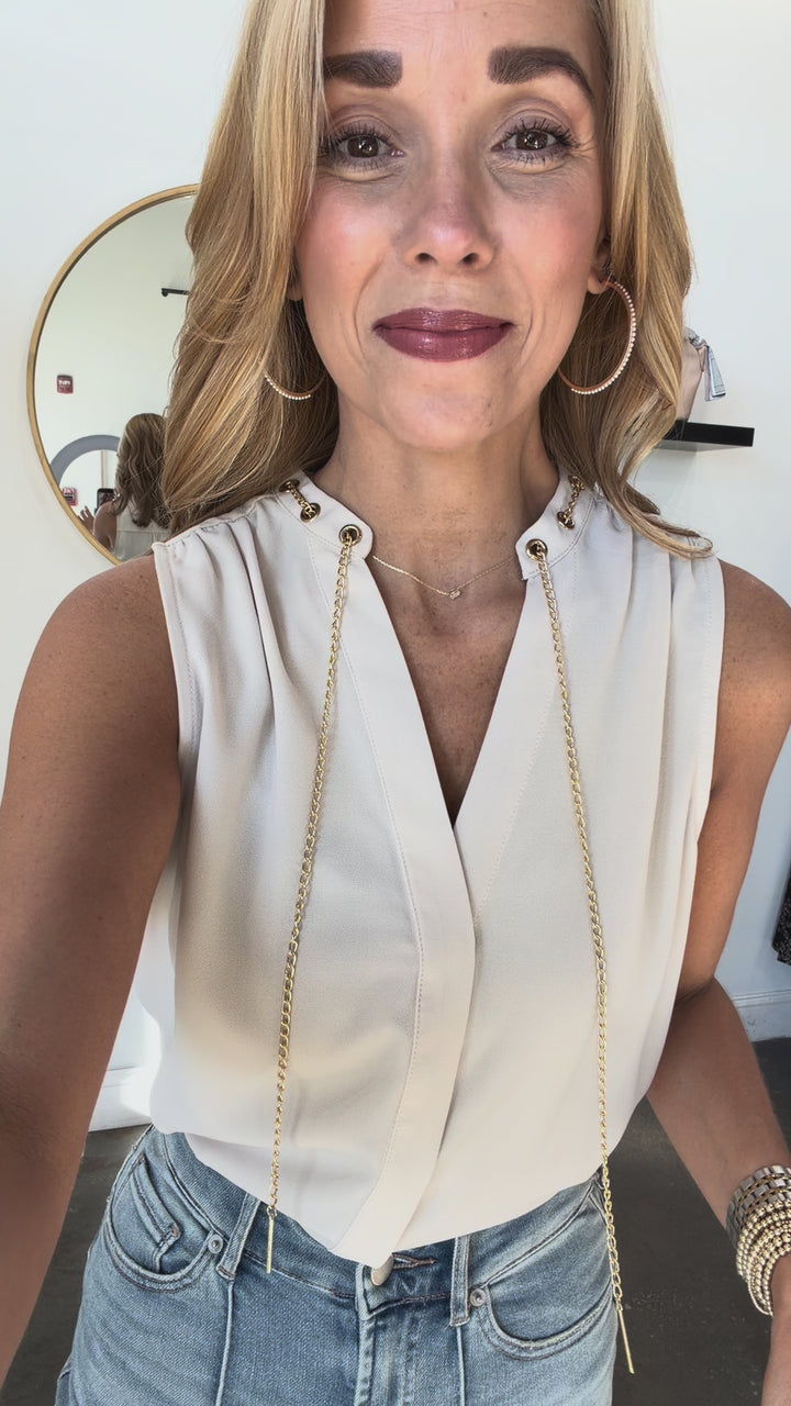 Chain Detail Sleeveless Blouse - Cream