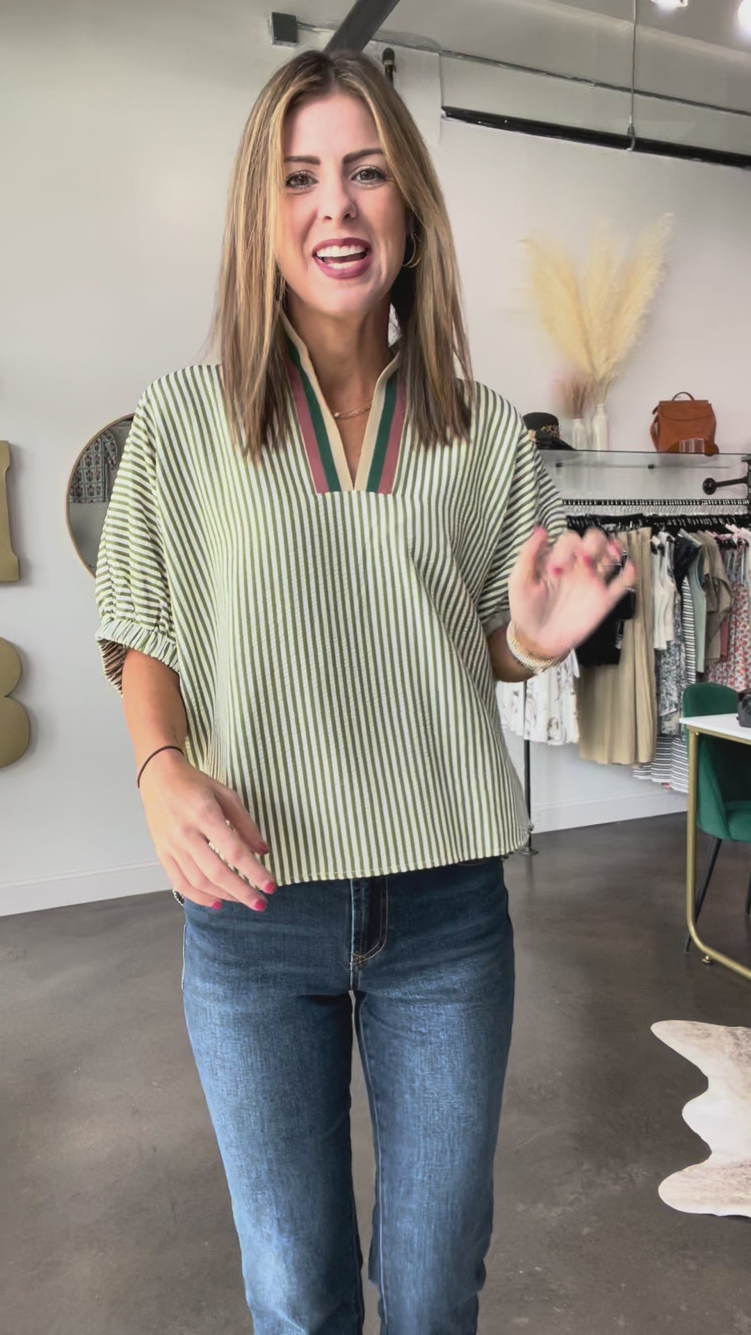 Contrast Trim Top - Olive